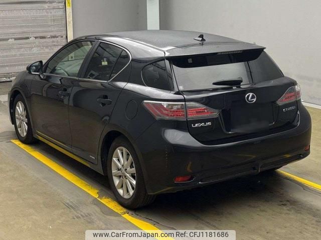 lexus ct 2011 quick_quick_DAA-ZWA10_ZWA10-2037835 image 2