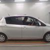 toyota vitz 2012 CFJ1777496 image 8