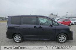 toyota voxy 2008 NIKYO_EK46779