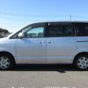 toyota noah 2005 Y2025020172A-12 image 3