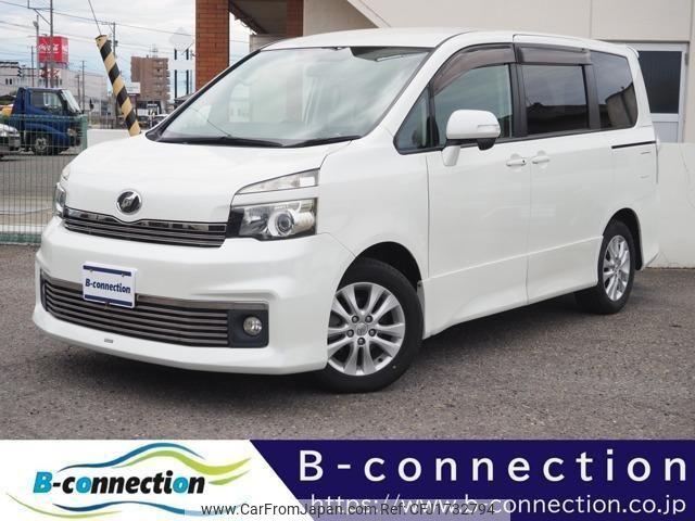 toyota voxy 2010 CFJ1732794 image 1