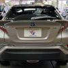 toyota c-hr 2018 quick_quick_DAA-ZYX10_ZYX10-2157476 image 19