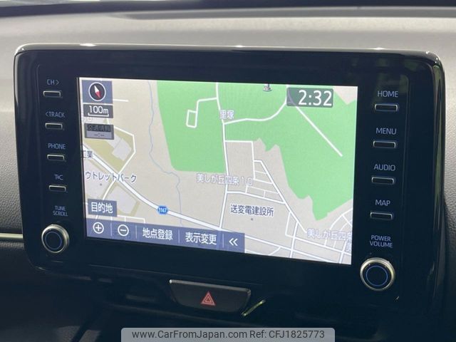 toyota yaris-cross 2022 CFJ1825773 image 2