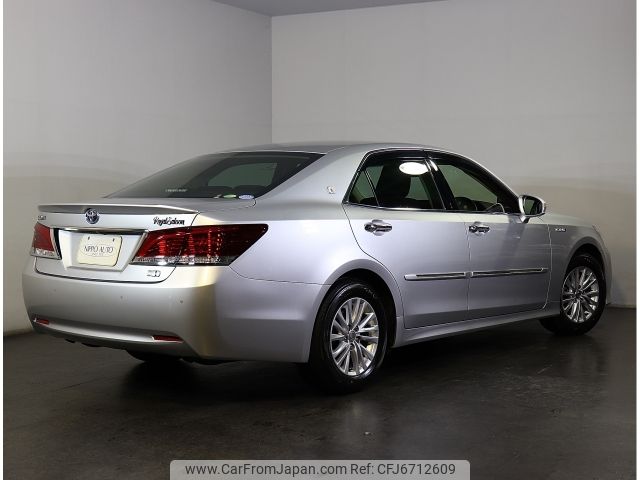 toyota crown 2017 CFJ6712609 image 2