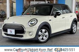 mini mini-others 2018 quick_quick_DBA-XU15M_WMWXU72070TN40529