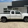 toyota tacoma 2017 GOO_NET_EXCHANGE_0209271A30240824W003 image 11