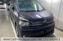 toyota voxy 2010 CFJ1643413