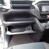 toyota noah 2018 -TOYOTA--Noah DBA-ZRR85G--ZRR85-0106171---TOYOTA--Noah DBA-ZRR85G--ZRR85-0106171- image 12