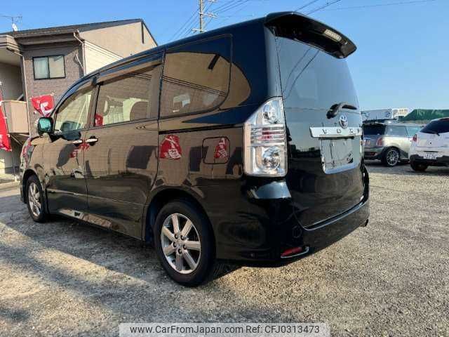 toyota voxy 2009 TE921 image 1