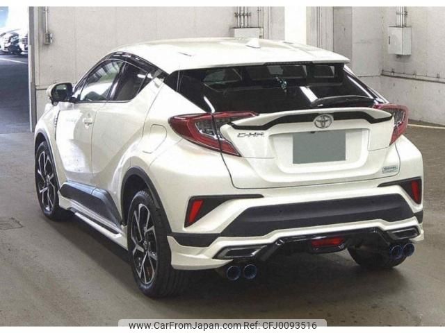 toyota c-hr 2018 quick_quick_DBA-NGX50_2032169 image 2