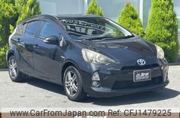 toyota aqua 2012 CFJ1479225
