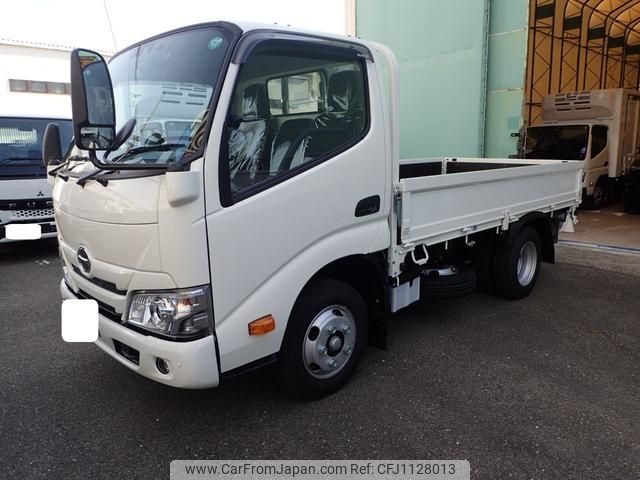 hino dutro 2024 GOO_NET_EXCHANGE_0707934A30250507W002 image 2