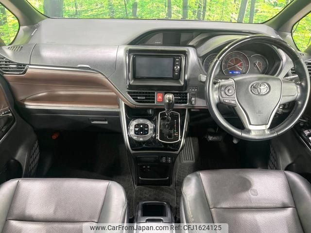 toyota esquire 2018 CFJ1624125 image 2