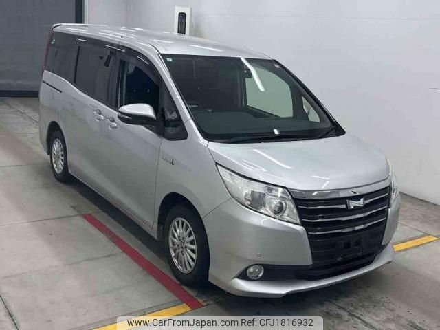 toyota noah 2015 CFJ1816932 image 1