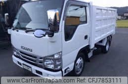 isuzu-elf-truck-2016-36977-car_f7d4730c-90b5-48fd-ab3e-959b4af4da68
