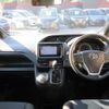 toyota noah 2016 CFJ1751730 image 3