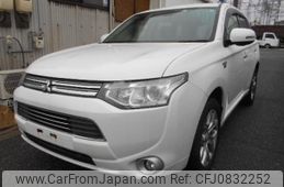 mitsubishi outlander-phev 2014 -MITSUBISHI--Outlander PHEV GG2W--GG2W-0011261---MITSUBISHI--Outlander PHEV GG2W--GG2W-0011261-