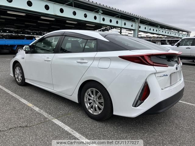 toyota prius-phv 2021 quick_quick_6LA-ZVW52_ZVW52-3185322 image 2
