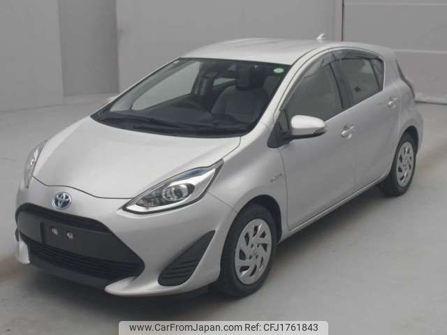 toyota aqua 2018 CFJ1761843 image 1