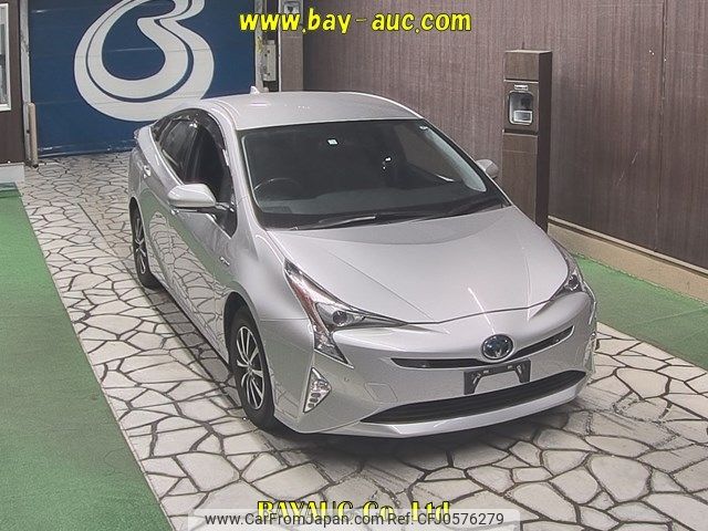 toyota prius 2018 -TOYOTA--Prius ZVW55-8060050---TOYOTA--Prius ZVW55-8060050- image 1