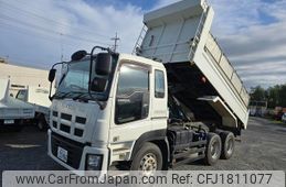 isuzu giga 2015 CFJ1811077