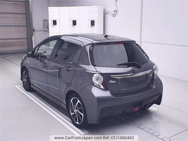 toyota vitz 2019 -TOYOTA--Vitz NHP130-4010206---TOYOTA--Vitz NHP130-4010206- image 2