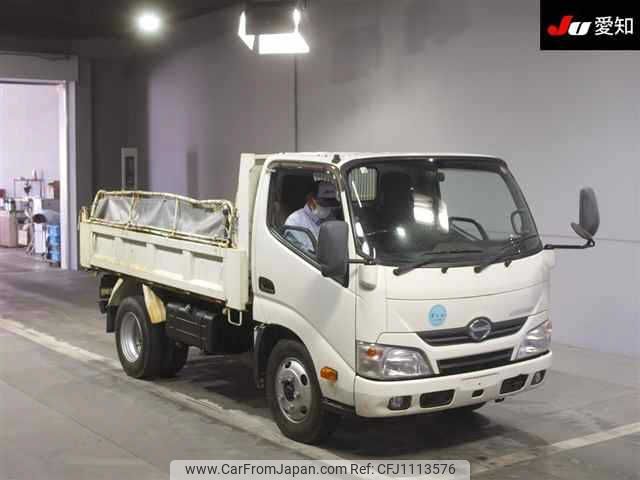 hino dutro 2016 -HINO--Hino Dutoro XZU630T-0002976---HINO--Hino Dutoro XZU630T-0002976- image 1