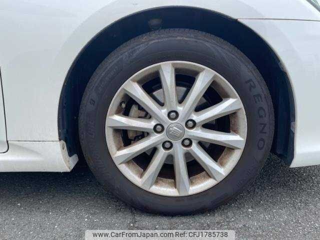 toyota crown 2012 CFJ1785738 image 1