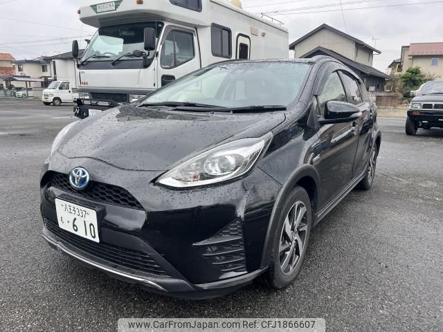 toyota aqua 2018 CFJ1866607 image 1