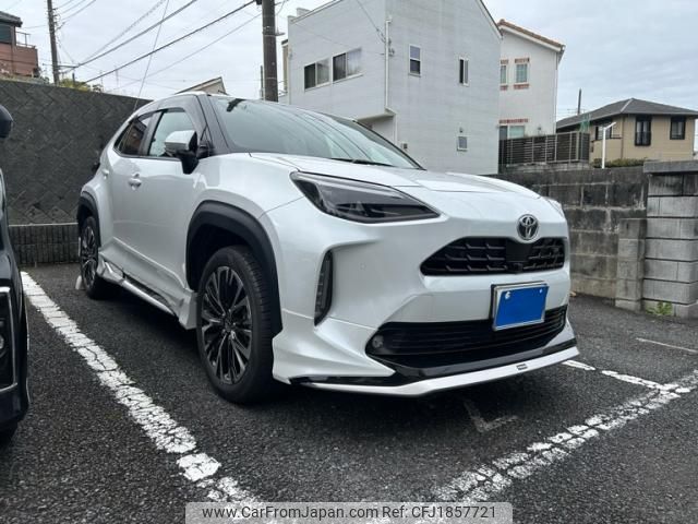 toyota yaris-cross 2024 CFJ1857721 image 2
