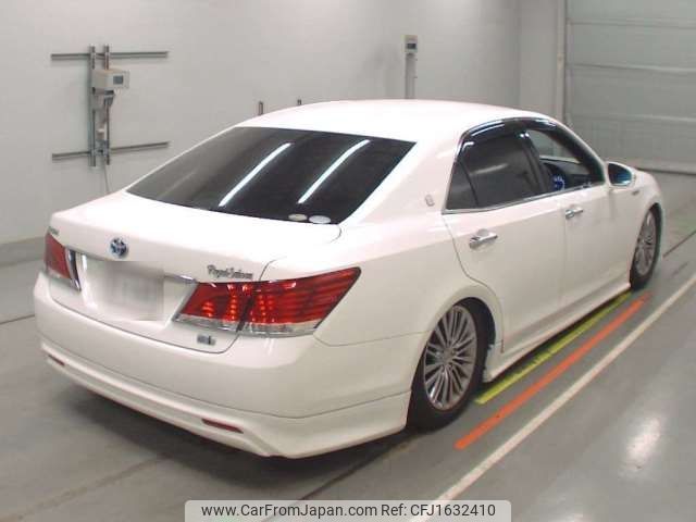 toyota crown 2015 CFJ1632410 image 2
