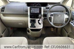 toyota noah 2011 504928-927030