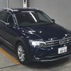 volkswagen tiguan 2019 -VOLKSWAGEN--VW Tiguan WVGZZZ5NZKW867929---VOLKSWAGEN--VW Tiguan WVGZZZ5NZKW867929- image 1