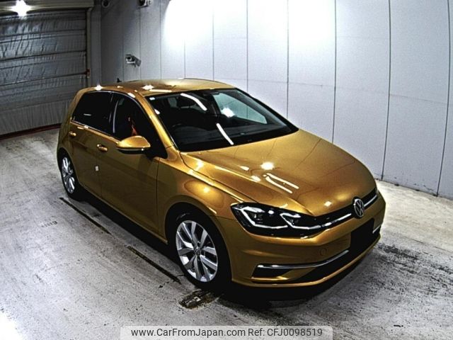 volkswagen golf 2017 -VOLKSWAGEN--VW Golf AUCPT-WVWZZZAUZHW330927---VOLKSWAGEN--VW Golf AUCPT-WVWZZZAUZHW330927- image 1