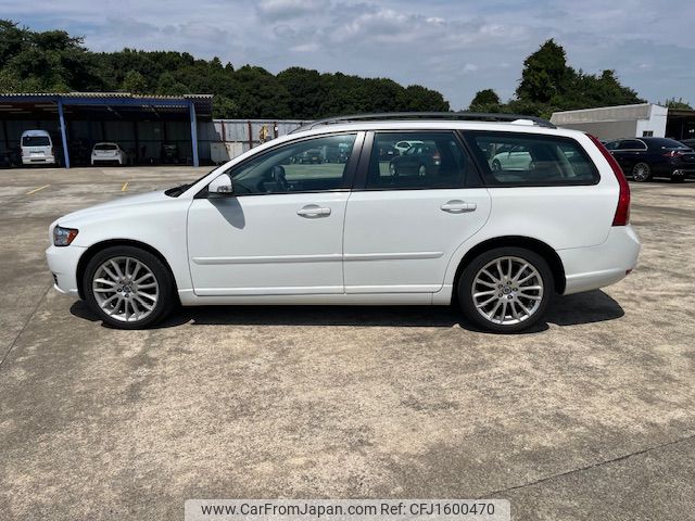 volvo v50 2010 CFJ1600470 image 2