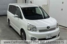 toyota voxy 2013 CFJ1592875
