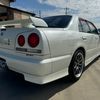 nissan skyline 2000 1101570 image 2