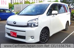 toyota voxy 2010 CFJ1656794