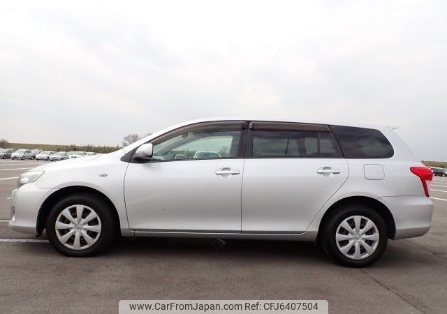 TOYOTA　COROLLA　FIELDER　2台セット car_525d612c-510d-4c7d-b40d-