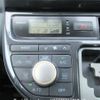 toyota wish 2005 Y2025020072F-12 image 16