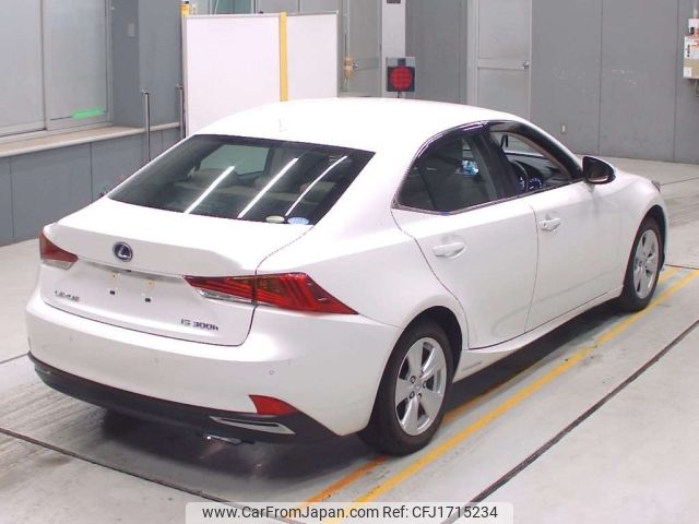 lexus is 2019 CFJ1715234 image 2