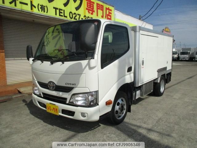 toyota dyna-truck 2017 GOO_NET_EXCHANGE_0400861A30240617W001 image 1