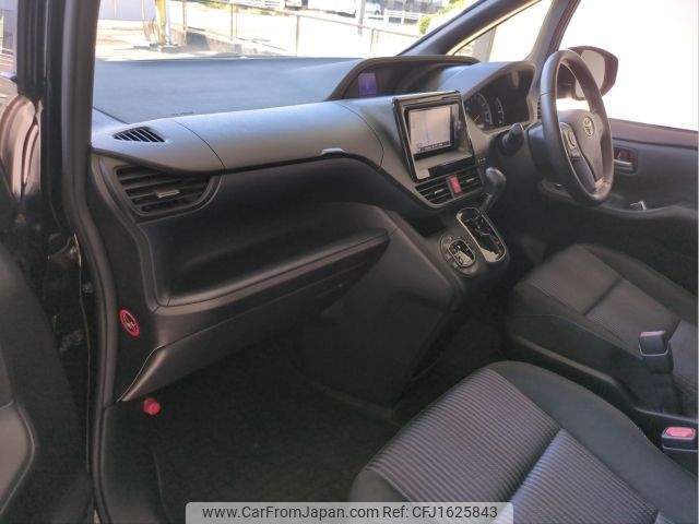 toyota noah 2014 CFJ1625843 image 2