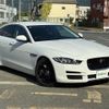 jaguar xe 2018 CFJ1627008 image 10