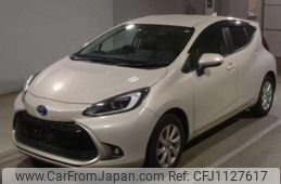 toyota aqua 2022 quick_quick_6AA-MXPK11_2057105