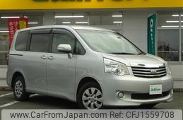 toyota noah 2011 CFJ1559708