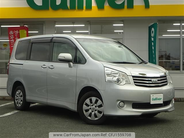 toyota noah 2011 CFJ1559708 image 1