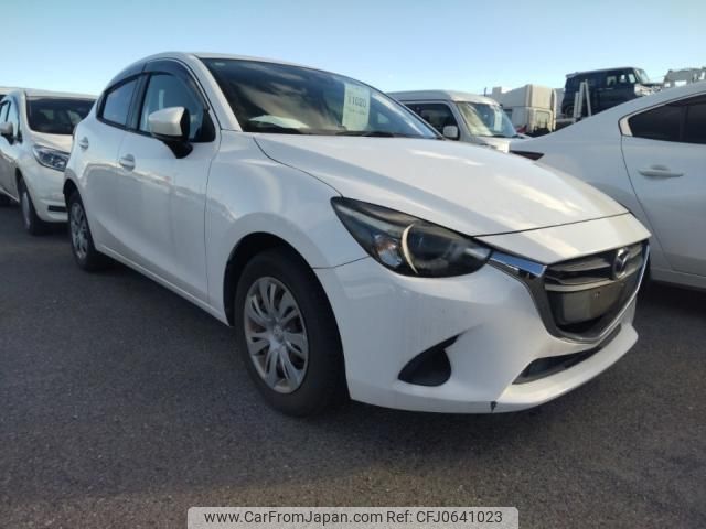 mazda demio 2017 quick_quick_DBA-DJ3FS_DJ3FS-330052 image 2