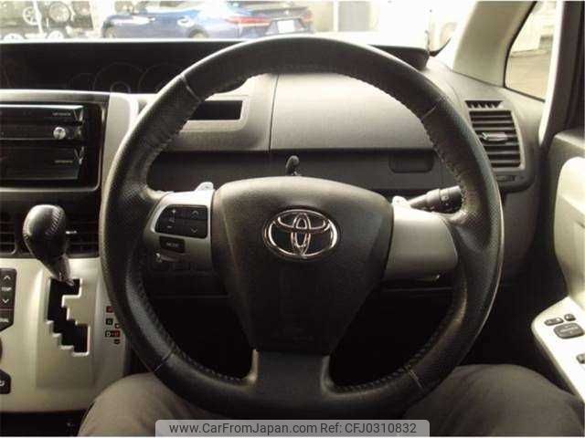 toyota voxy 2011 TE3606 image 2