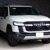 toyota land-cruiser 2023 CFJ1749193 image 3